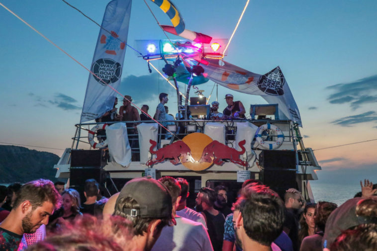 wave music boat credits mattia bonaretti