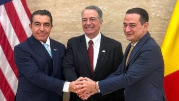 Paolo Zampolli, Daniel Baluta, H.E. Darryl Nirenberg ph Press